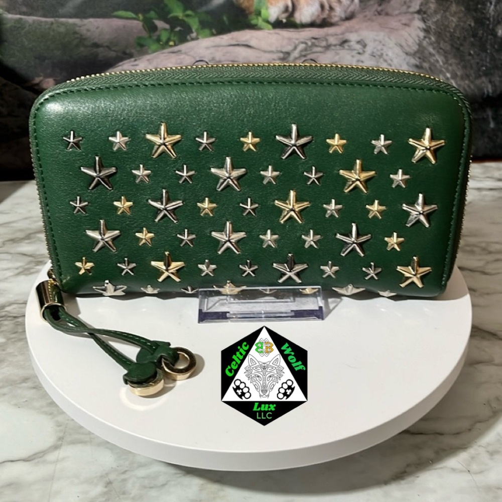 JIMMY CHOO GREEN CALF LEATHER STAR STUD ZIPPY LONG WALLET IN VGUC.